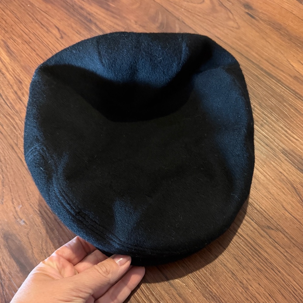 Men's Black Wool Flat Cap - cashmere